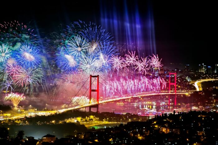 VITI I RI NË STAMBOLL | 3 NETË DHE 4 NETË