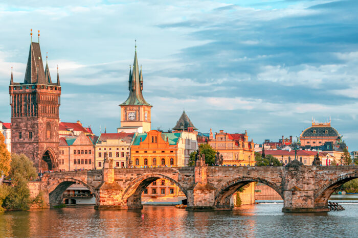 PRAGË – Karlovy Vary – Kutná Hora/  22.05 – 25.05.2026